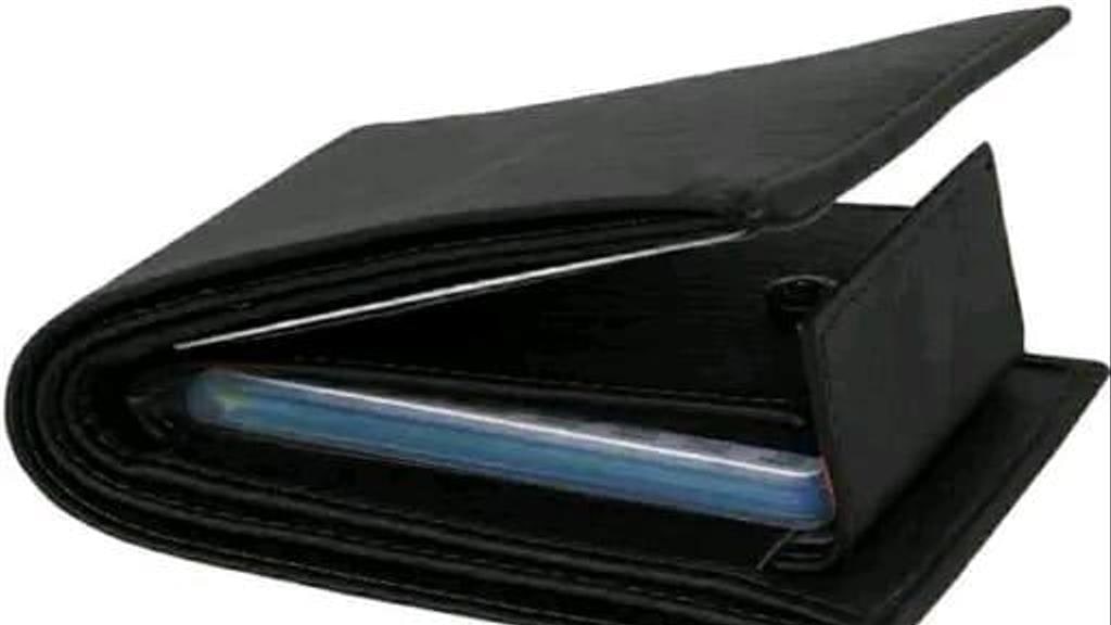 Textured Faux Leather Trifold Wallet with ID Window